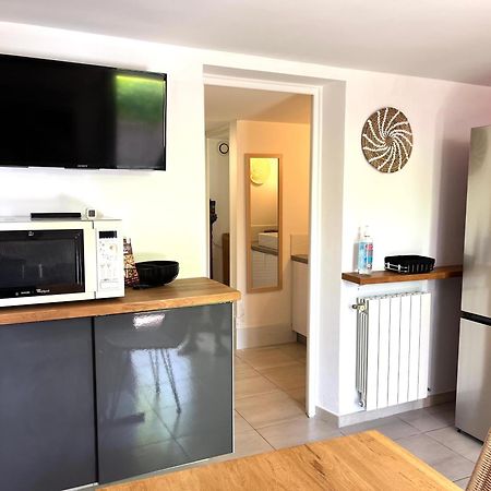 Appartement Deux Pieces Donnant Sur Un Jardin Antibes Ngoại thất bức ảnh