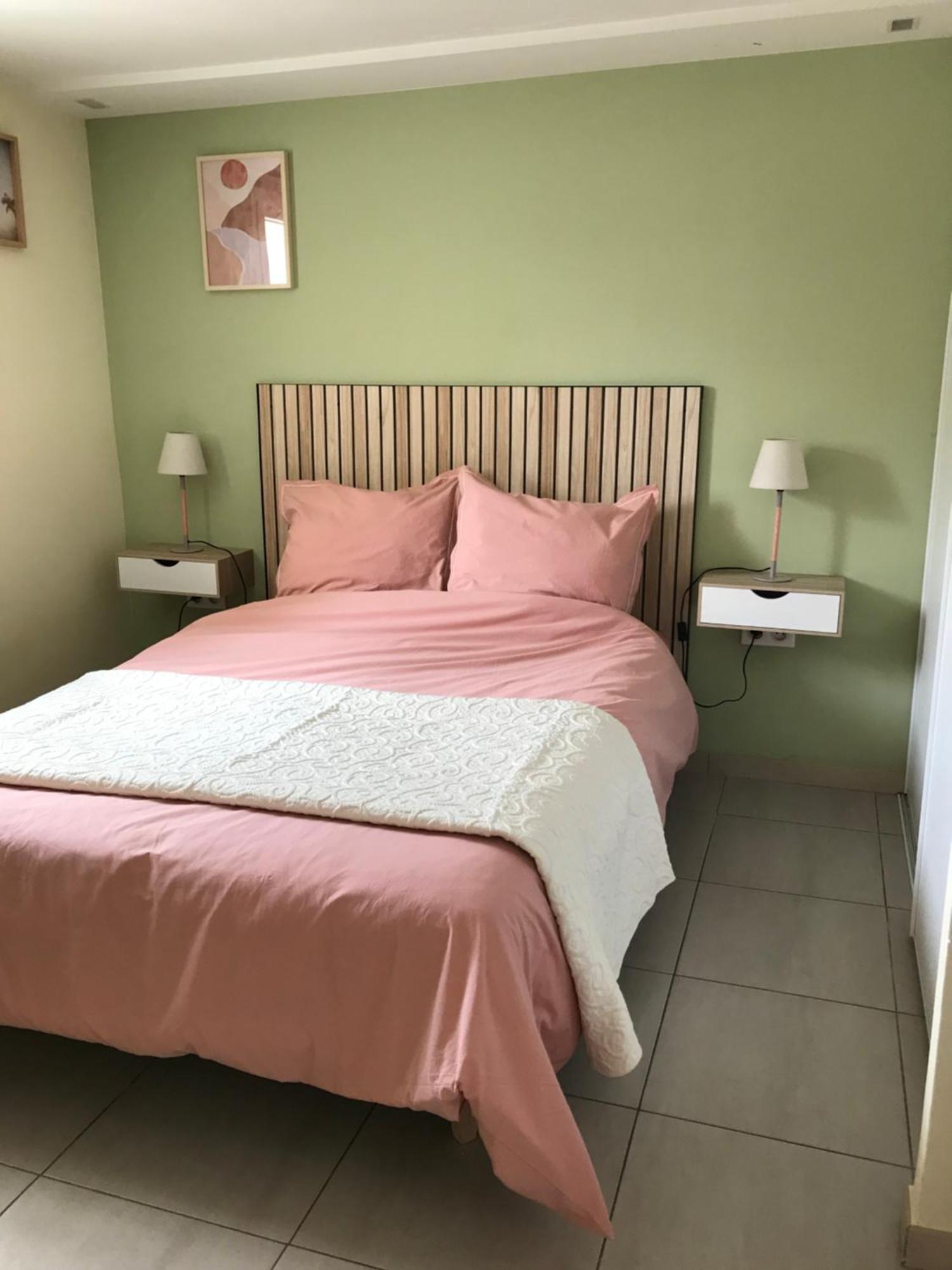 Appartement Deux Pieces Donnant Sur Un Jardin Antibes Ngoại thất bức ảnh